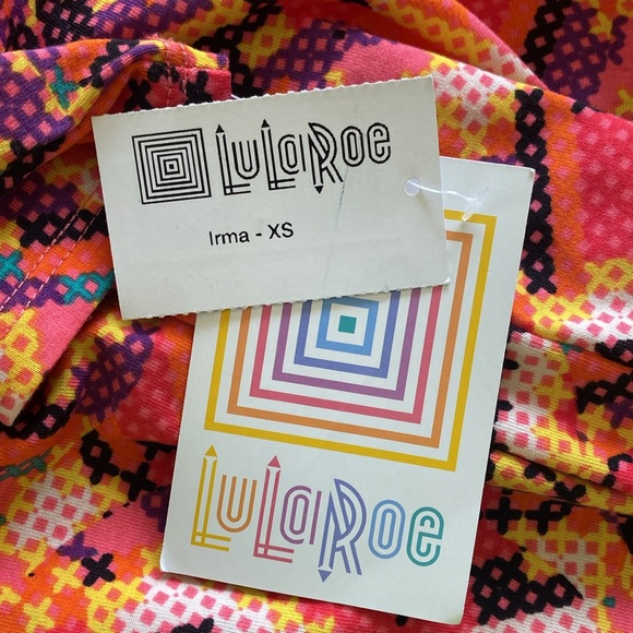 LuLaRoe “IRMA” HIGH-LOW TUNIC OVERSIZED TOP SIZE EXTRA SMALL 🌟NWT🌟 - Picture 8 of 11